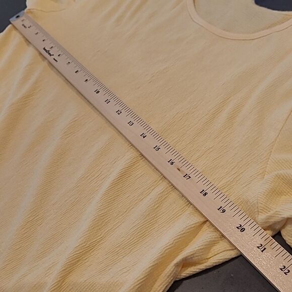 Sara Morgan sz M yellow textured fabric - Picture 8 of 8